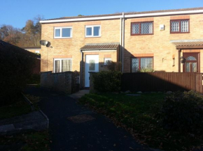 Immaculate 3-Bed House in Bristol